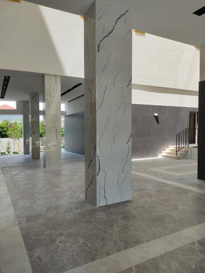 Апартаменты Atrium Residency Тирана Экстерьер фото