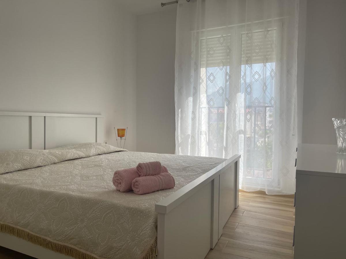 Апартаменты Atrium Residency Тирана Экстерьер фото